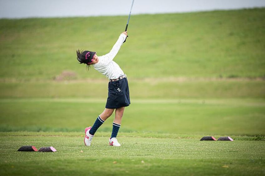 梅雨にも打ち勝った親子の“絆”。第2回親子ゴルフイベントレポート - 4枚目の画像