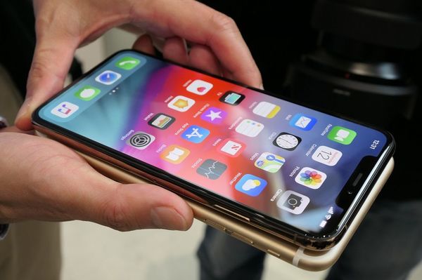  Appleのフィル・シラー氏、iPhone上の代替アプリストアのリスクについて語る