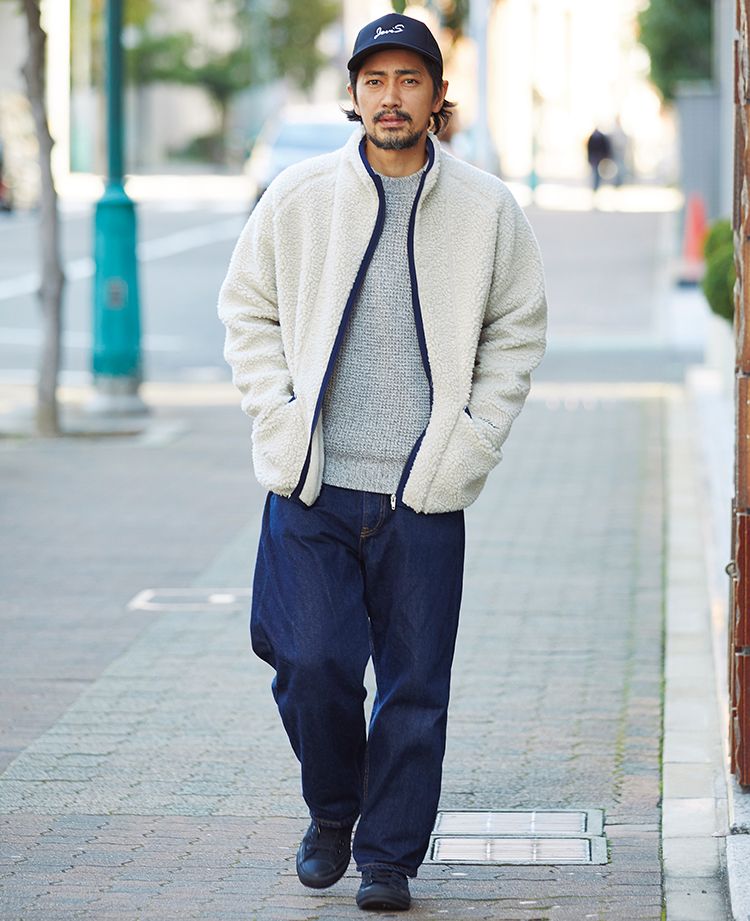 デニム／リーバイス、ジャケット／ダブルティー、スニーカー／コンバース