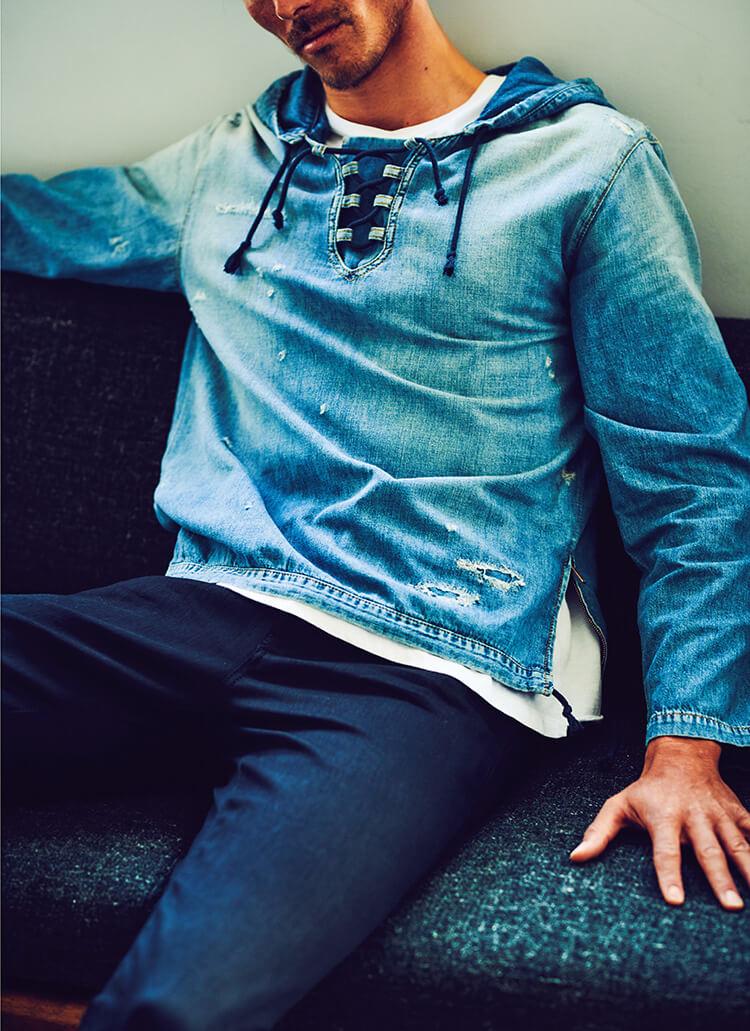 「サンローラン」のパーカ