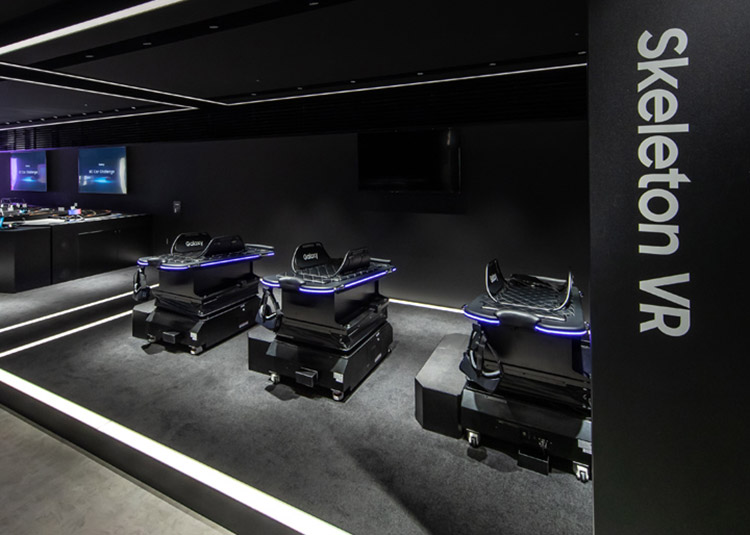 6階の「スケルトンVR」