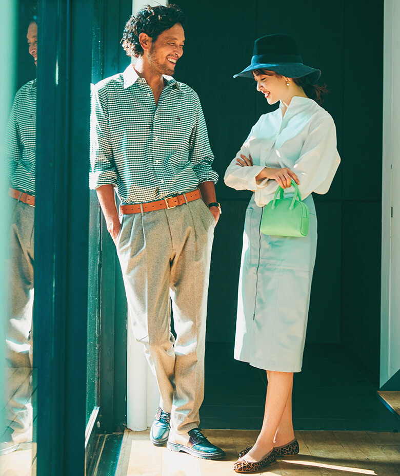 老舗のチェックシャツにツータックのトラウザーズ。一見普通に見えて、センスの良さを感じるのはなぜか？