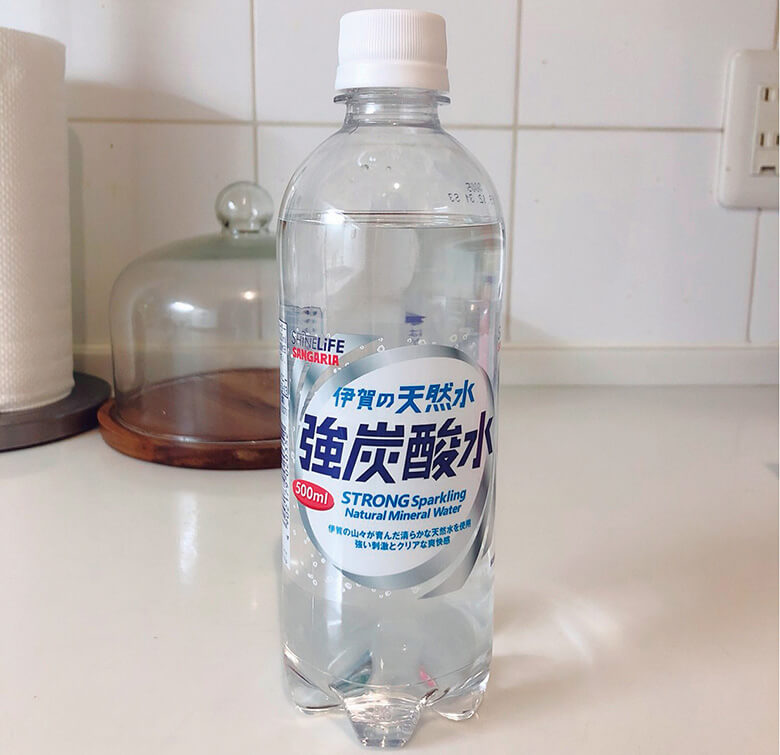 ウチの冷蔵庫の中には炭酸水がいっぱい。疲労の回復や代謝アップ、便秘を改善する効果があるといわれています。