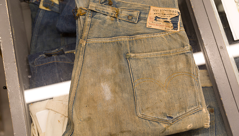 ハンターはデニムを掘り当てに鉱山を目指す！ ロマン溢れるデニム史