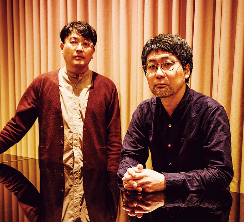 1996年、高樹と泰行の堀込兄弟がキリンジを結成。2013年4月に堀込泰行が脱退する。同年夏、堀込高樹（写真左）を中心にしてKIRINJIをスタート。