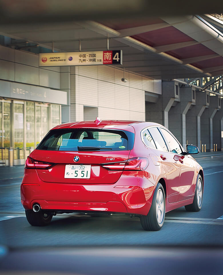 エレガンスなデザインとハイテク搭載で街の景色に灯りを照らす／BMW 1シリーズ