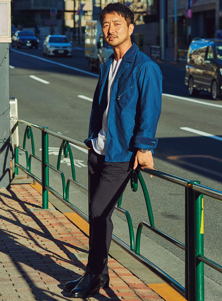 ウエスタンライクなショート丈のコートもそのひとつだ。