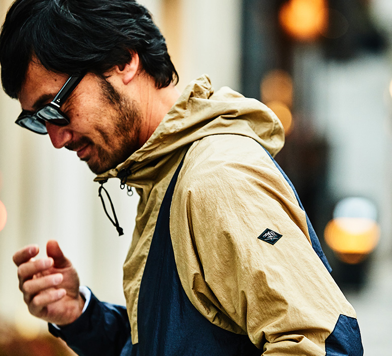 セール中！★美品★ジョセフアブード　最新マウンテンパーカーＭサイズ★山登り等★ 仕立てのいいアウトドア。ジョセフ・アブード マウンテンが打ち出す