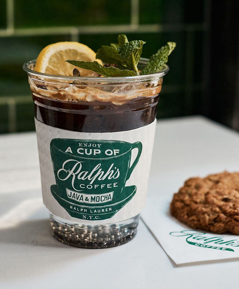 オリジナルブレンドコーヒーや紅茶、ジュースのほか、店舗限定メニューのレモンコーヒーソーダが登場。／ラルフズコーヒー