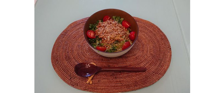 小山さんおすすめの納豆サラダ丼