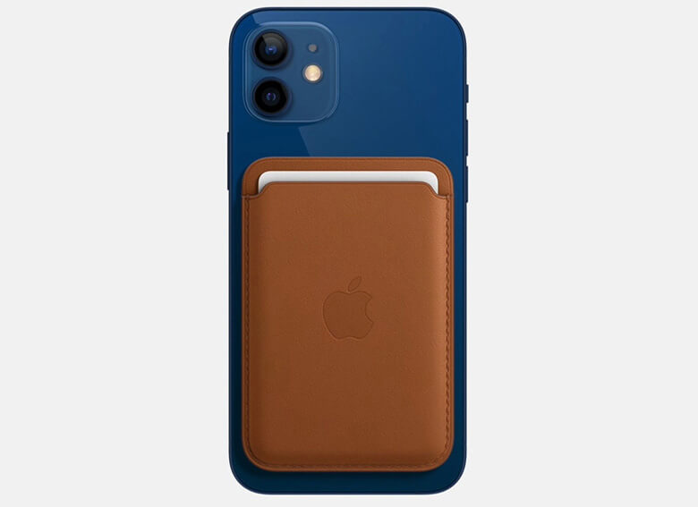 iPhone 12の背面のマグネットに貼るもの