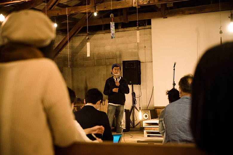 高橋さんが現在47都道府県を行脚しているREIWA 47キャラバンでの講演会。