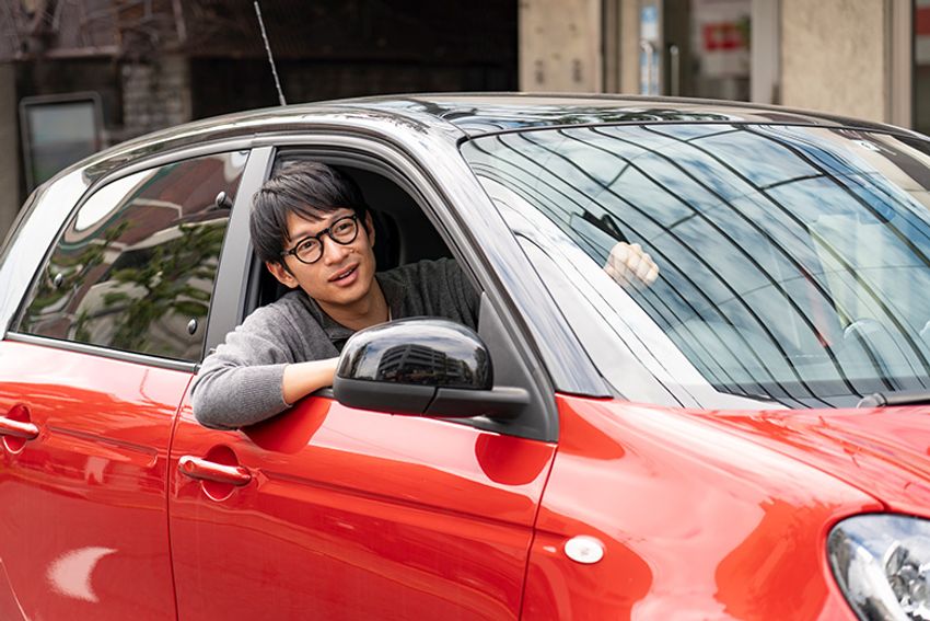 「乗ってるだけで楽しい」モデル安井達郎の小さな愛車スマート・フォーフォー - 4枚目の画像