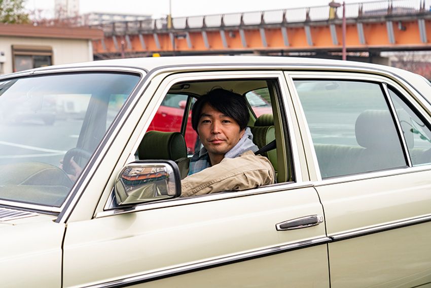 「タイムレスな贈り物になる」から、40年前のベンツ「W123」に乗るスタイリスト - 6枚目の画像