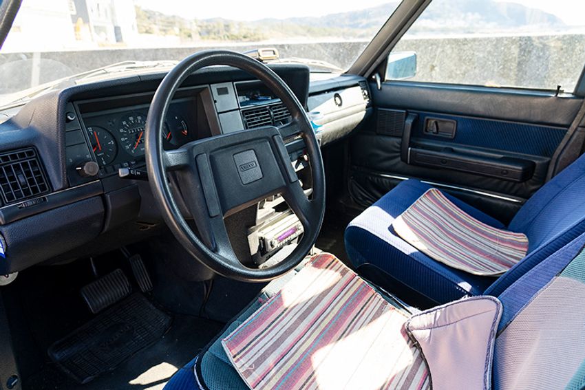 「ファッション感覚の人には譲れない」車との対話を楽しむ男のボルボ・240セダン - 3枚目の画像