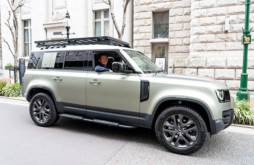 「車は移動手段ではなく相棒」キャンプに魅せられた男の“タープ代わり”のディフェンダー - 12枚目の画像