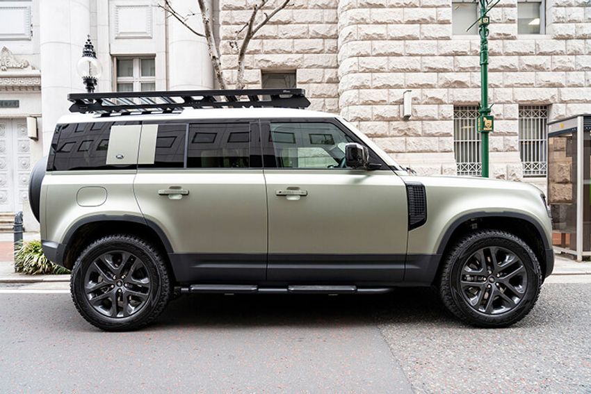 「車は移動手段ではなく相棒」キャンプに魅せられた男の“タープ代わり”のディフェンダー - 16枚目の画像