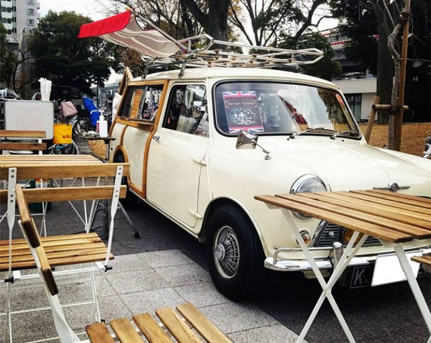 「見た目が勝負だと思って」選んだミニ・トラベラーは、世界最小のロンドンパブ - 10枚目の画像