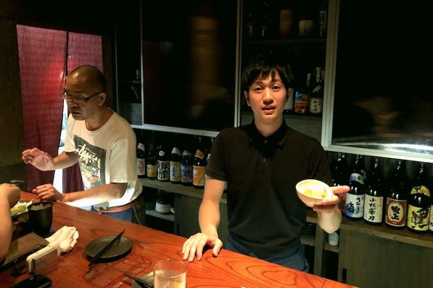 渋谷の焼酎ダイニングで、酔って裸足で帰宅した看板娘に昂ぶった - 15枚目の画像