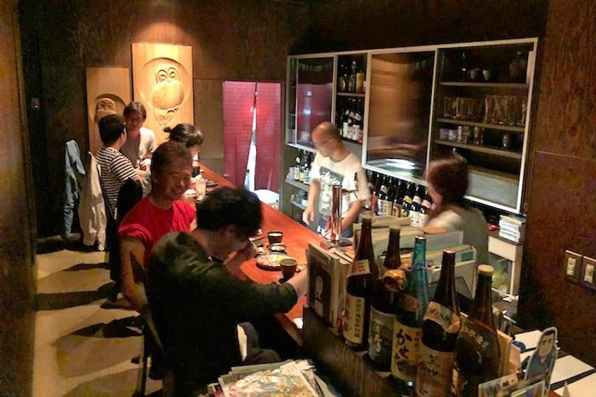 渋谷の焼酎ダイニングで、酔って裸足で帰宅した看板娘に昂ぶった - 3枚目の画像