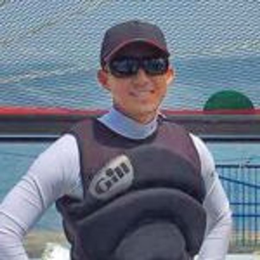 この夏買うべきは“海のプロ”が掛けているサングラス - 3枚目の画像