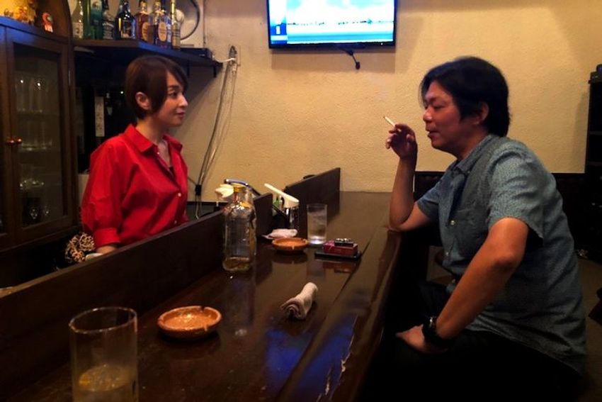 荻窪のお座敷スナックで、実家の農作業を手伝う看板娘に涙ぐんだ - 16枚目の画像