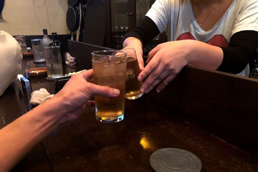 荻窪のお座敷スナックで、実家の農作業を手伝う看板娘に涙ぐんだ - 6枚目の画像