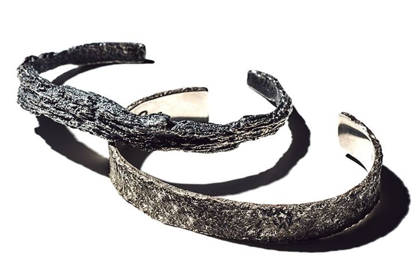 激しいダメージ感がたまらない！ 一発で“男”になれるアクセサリー - 1枚目の画像