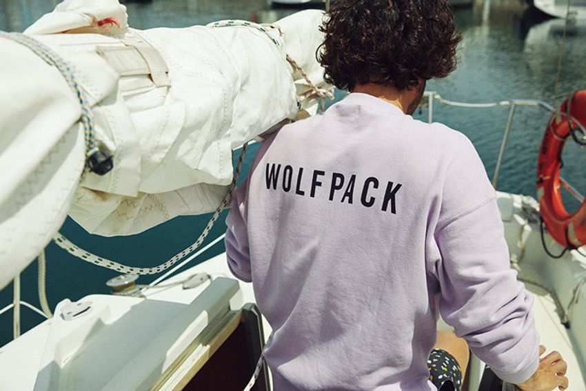 袖を通すと海に向かいたくなる、夏に着こなすロングスリーブ - 3枚目の画像