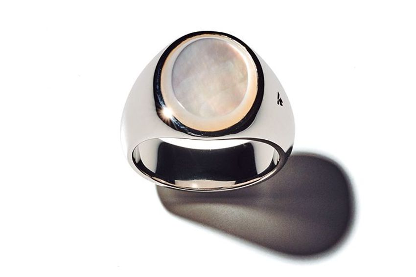 海を謳歌する夏にこそ着けたい、“海”なアクセサリー6選 - 3枚目の画像