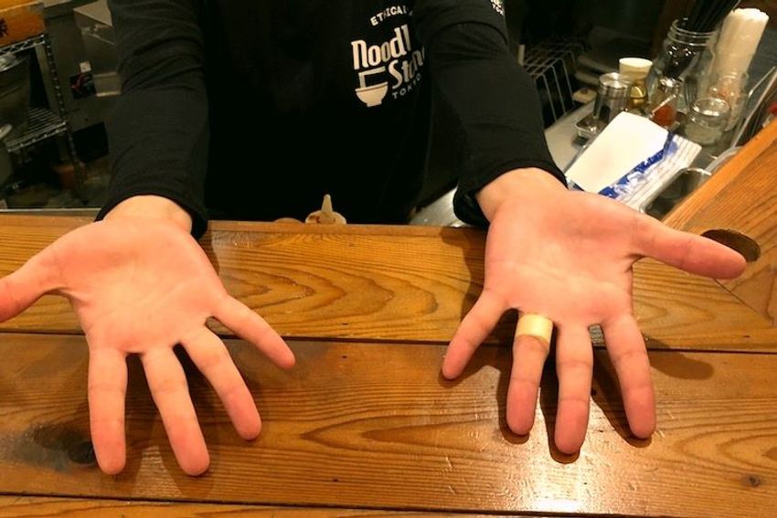 原宿のラーメン店で、ストイックな修行を続ける看板娘を応援した - 6枚目の画像