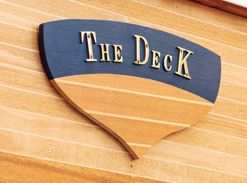 関西随一のハーバーにできたウワサのデッキシューズ専門店とは？ - 6枚目の画像