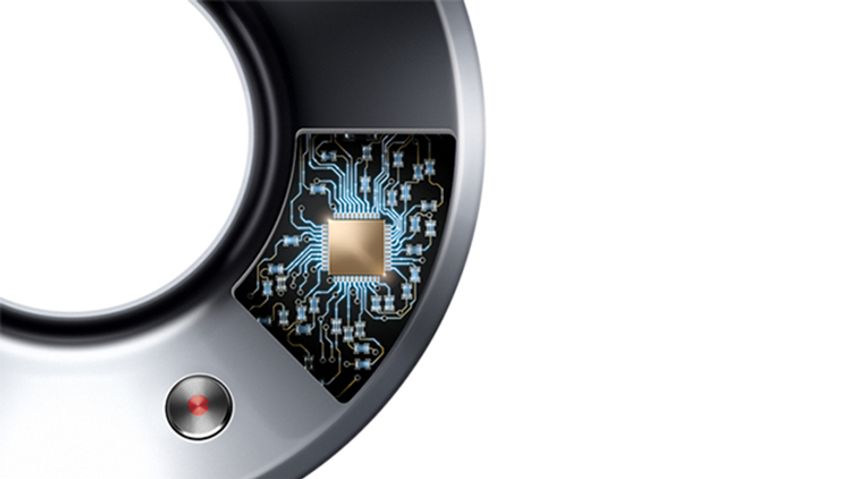 ギシギシ、バサバサはNO！ 夏の男の傷んだ髪へダイソンのドライヤーをすすめるワケ - 2枚目の画像