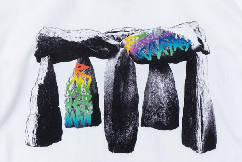 ロンハーマンとステラ マッカートニー メンズウェアのコラボTが世界遺産に？ - 1枚目の画像