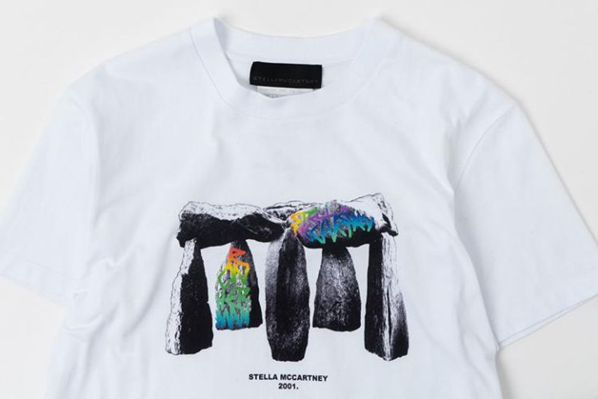 ロンハーマンとステラ マッカートニー メンズウェアのコラボTが世界遺産に？ - 2枚目の画像