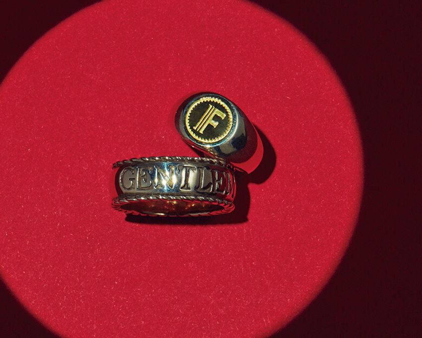 男の夜を変える“華金”アクセ。いつもの装いがこれだけでセクシーに - 2枚目の画像