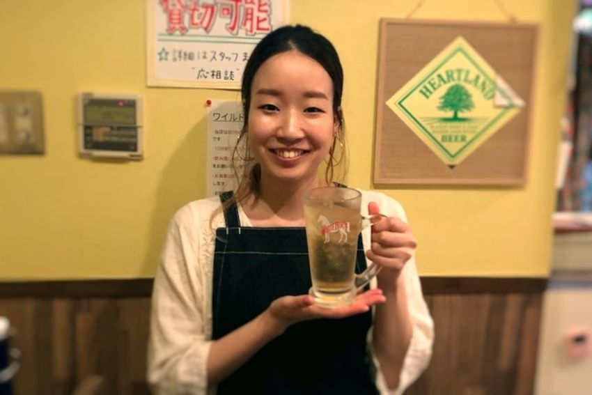大井町の立ち飲みバーで、看板娘の実家猫が“ワイルド”だった - 6枚目の画像