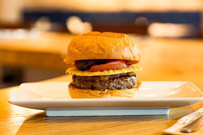 元SEが飲食経験ゼロからの挑戦。UMAMI BURGER・海保達洋の惚れ込む力【前編】 - 4枚目の画像