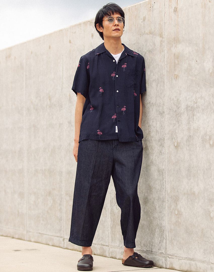 自然体でカッコいい。大人の「開襟シャツ」正しい着こなし4例 - 3枚目の画像