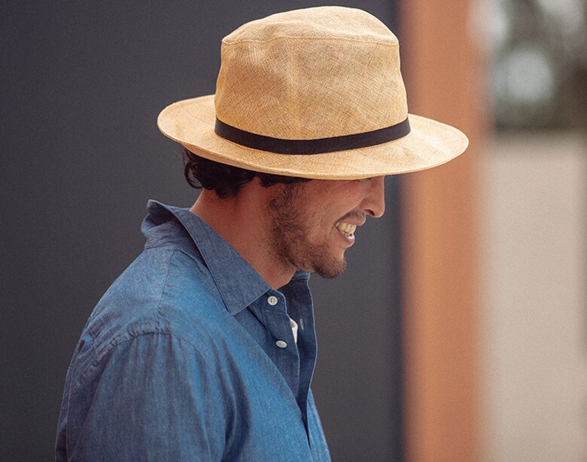 年中無休の被り物にも、夏らしい衣替えが必要なもので - 1枚目の画像