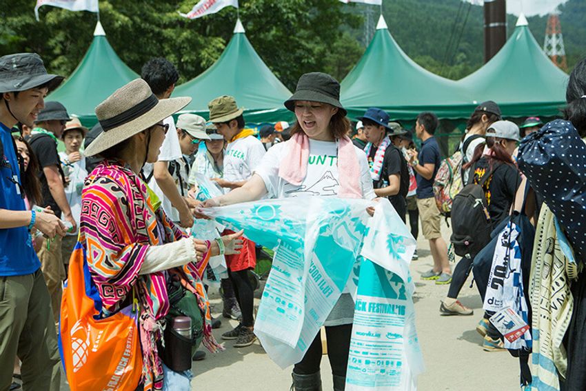 来場者数、消費ビール数、弁当の数……フジロックのスゴさを数値化してみた - 2枚目の画像