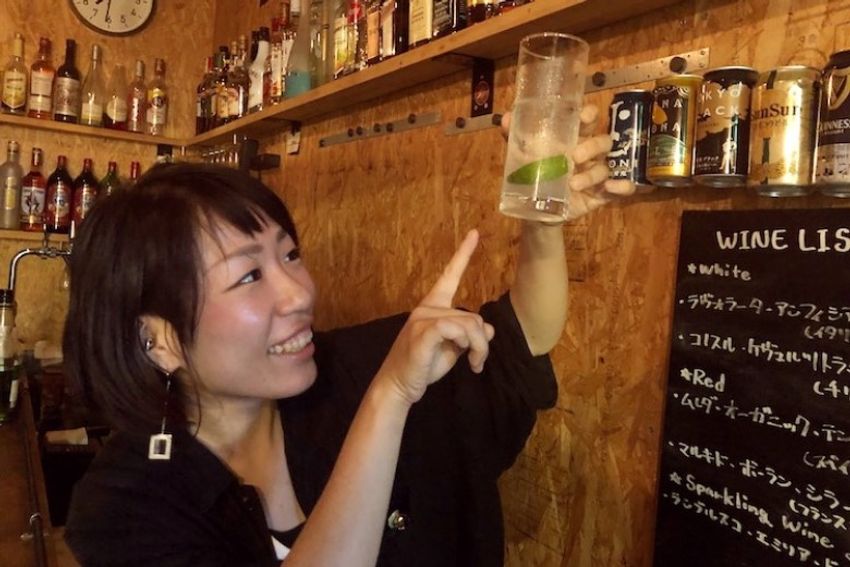 永福町のスタンドバーで、ひよっこバーテン看板娘に癒された - 16枚目の画像