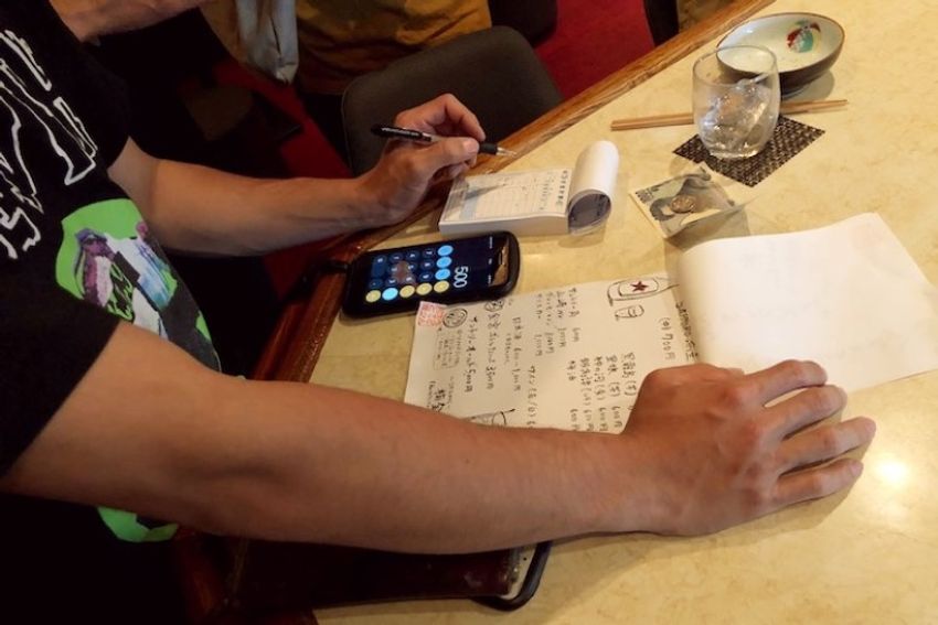 松陰神社前のニュースナックで、看板娘が打ったうどんを堪能した - 19枚目の画像