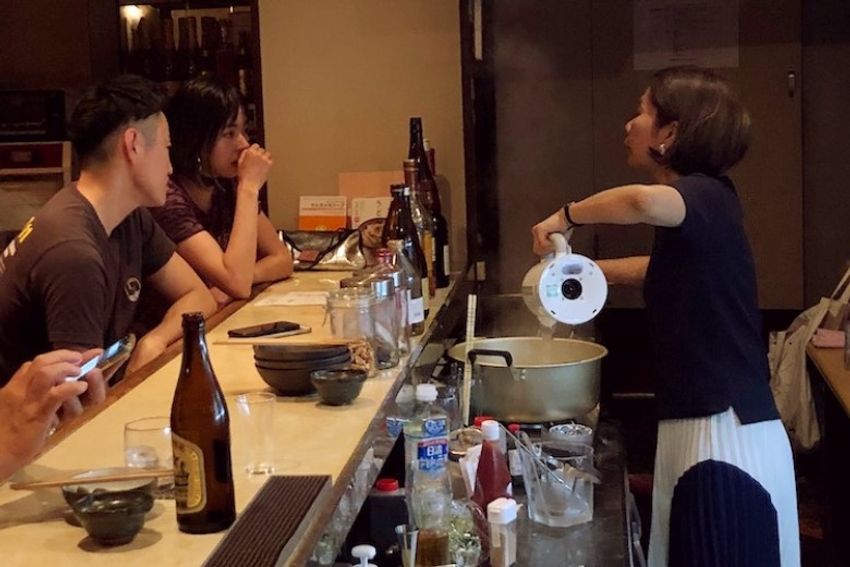 松陰神社前のニュースナックで、看板娘が打ったうどんを堪能した - 18枚目の画像