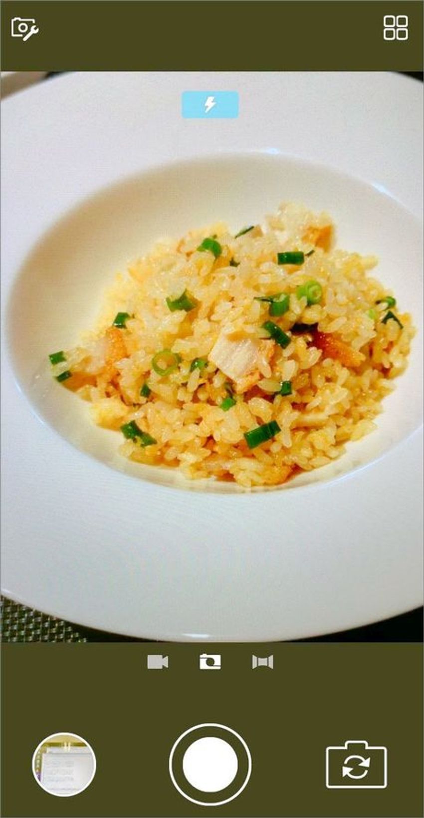 アプリで｢歪み｣自動補正も。iPhone｢カメラ｣を段違いで便利にする方法3選 - 4枚目の画像