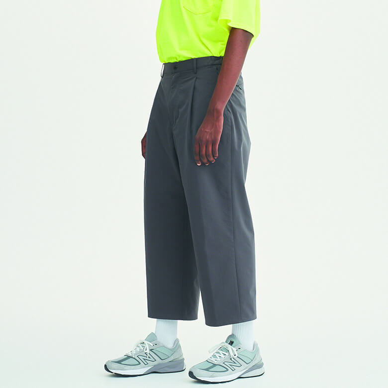  ニューバランスの“週末パンツ”「ワイド」