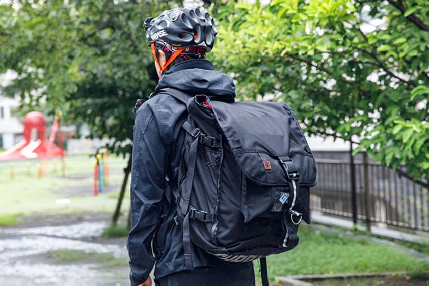 軽量化は正義にあらず。スタイルにこだわる元メッセンジャーのバッグの中身 - 4枚目の画像