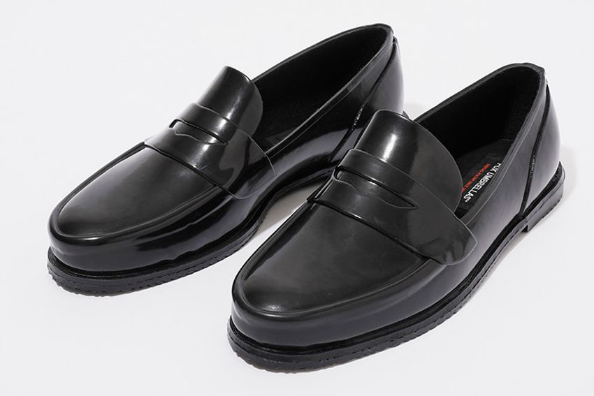 中がジメッとしない仕事靴で、蒸れに、ゲリラ豪雨に、備えよ常に。 - 1枚目の画像