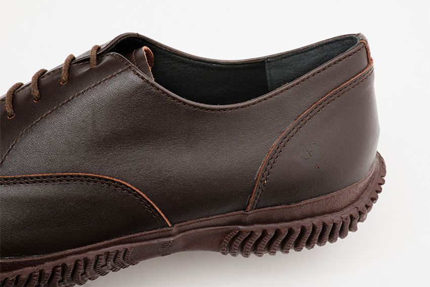 中がジメッとしない仕事靴で、蒸れに、ゲリラ豪雨に、備えよ常に。 - 10枚目の画像