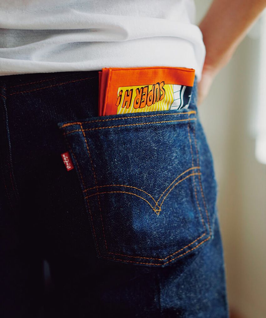 ブルーデニムと白T好きな大人を“シンプルアップ”させる3アイテム - 2枚目の画像